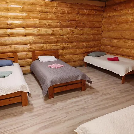 Holiday home Ojaperve Peo -ja Puhkemaja Rouge